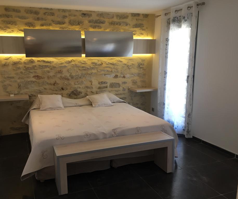 Le Vieux Bistrot Hotel Cabrieres-d'Avignon Ngoại thất bức ảnh