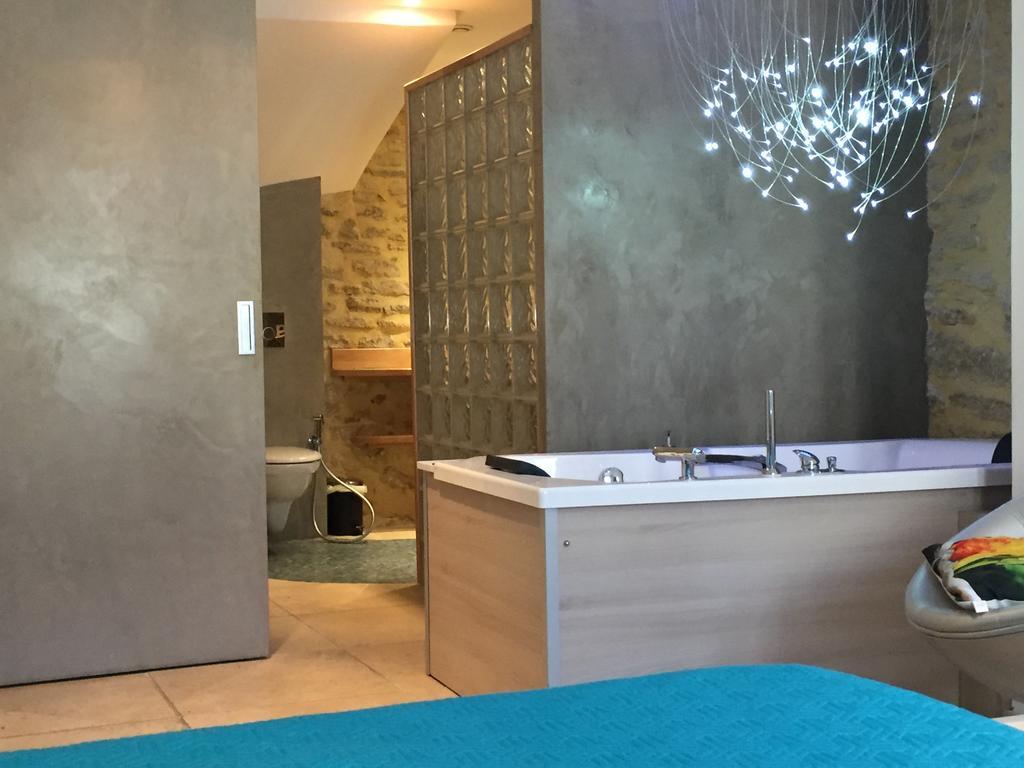 Le Vieux Bistrot Hotel Cabrieres-d'Avignon Ngoại thất bức ảnh