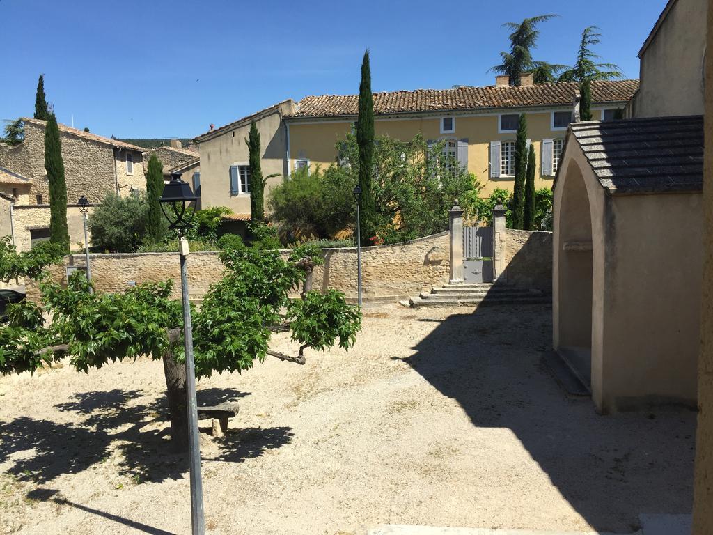 Le Vieux Bistrot Hotel Cabrieres-d'Avignon Ngoại thất bức ảnh