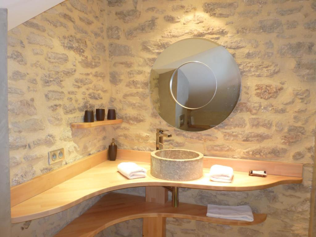 Le Vieux Bistrot Hotel Cabrieres-d'Avignon Phòng bức ảnh