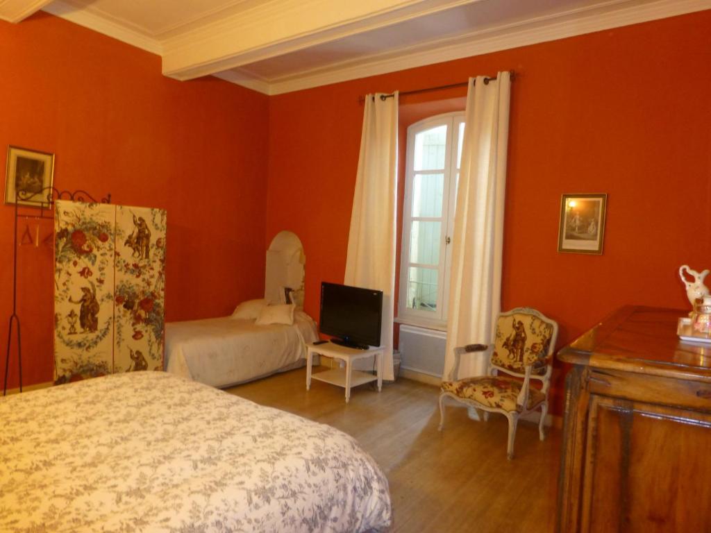 Le Vieux Bistrot Hotel Cabrieres-d'Avignon Phòng bức ảnh