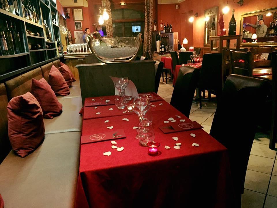 Le Vieux Bistrot Hotel Cabrieres-d'Avignon Ngoại thất bức ảnh