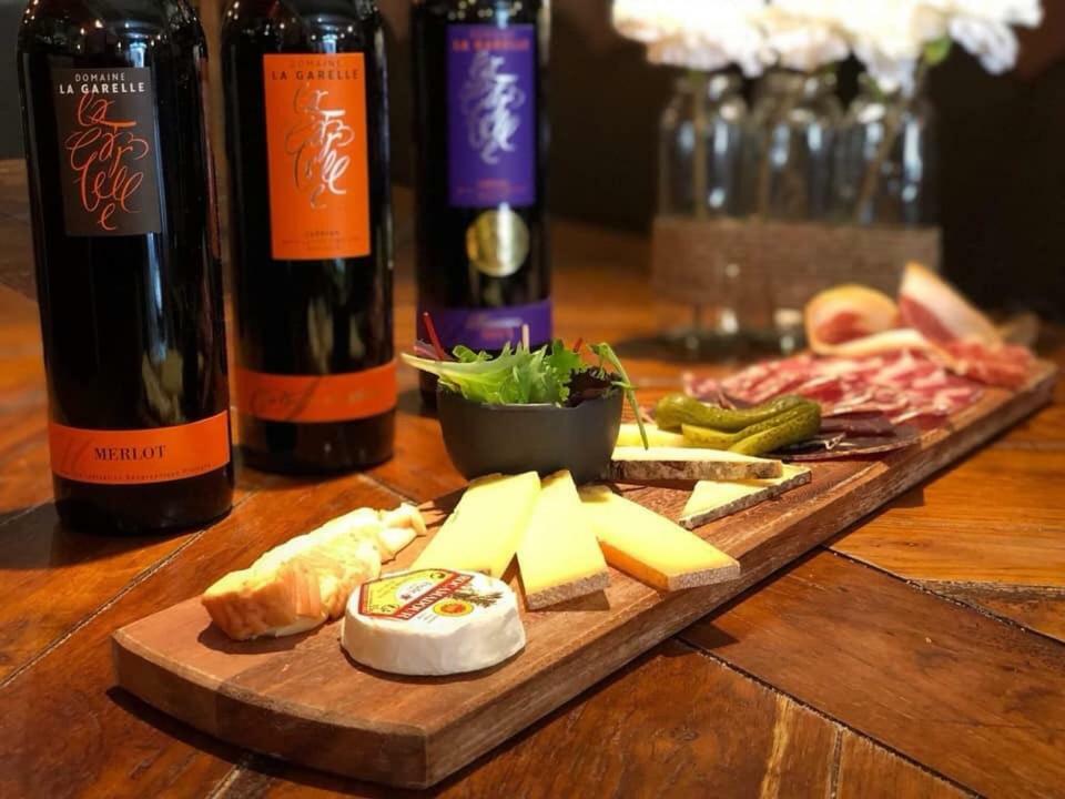 Le Vieux Bistrot Hotel Cabrieres-d'Avignon Ngoại thất bức ảnh